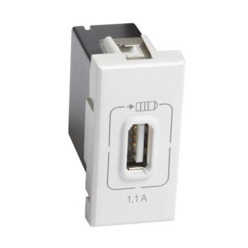  CHARG 1M 1USB A  1.1A 5.5W BL 