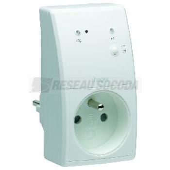  Prise gigogne ON/OFF 16A KNX r 