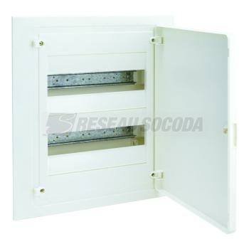  Coffret encastr� 24 M porte op 