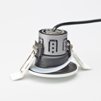  LED'UP ECO bl C 8W 3000K 60 